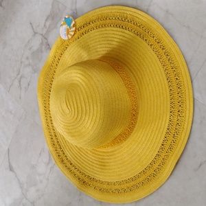 Collectioneighteen summer hat.